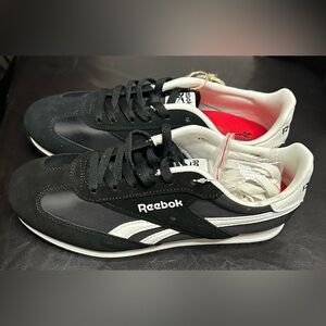 Reebok Women’s Fiori Sneakers